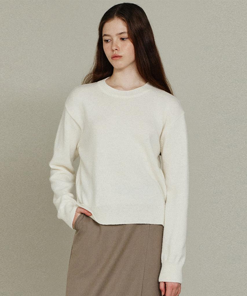 ITOV SEOUL Slit Button Round Knit Iv