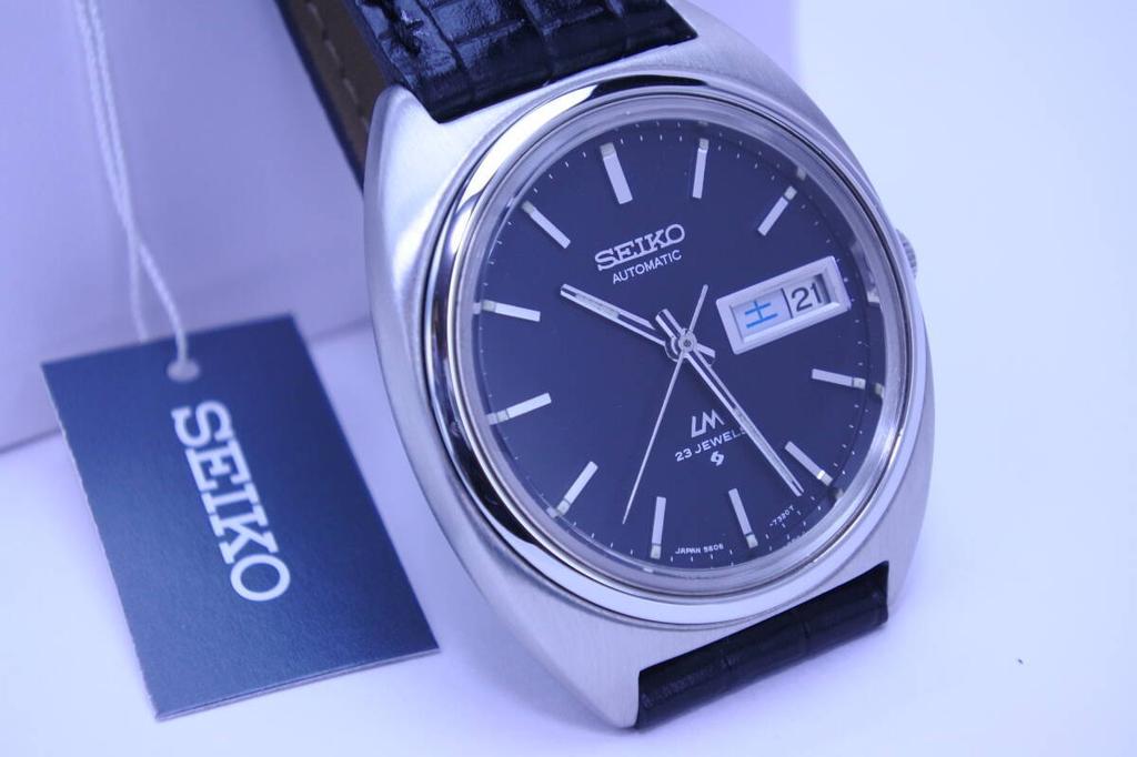 A masterpiece of Japanese 1971 SEIKO Lord Matic Black Dial 23 Jewels Automatic Watch Excellent Condition craftsmanship 5606-7140 Men's
