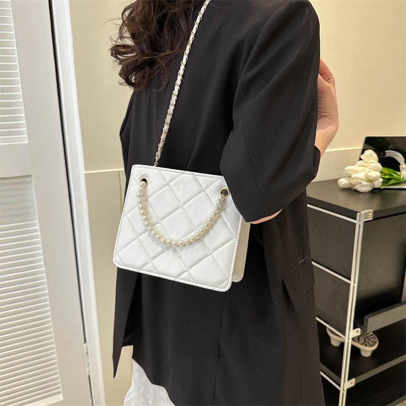 Elegant Fashionable Chain Small Square Bag Trendy Casual Shoulder Bag For Women 2023