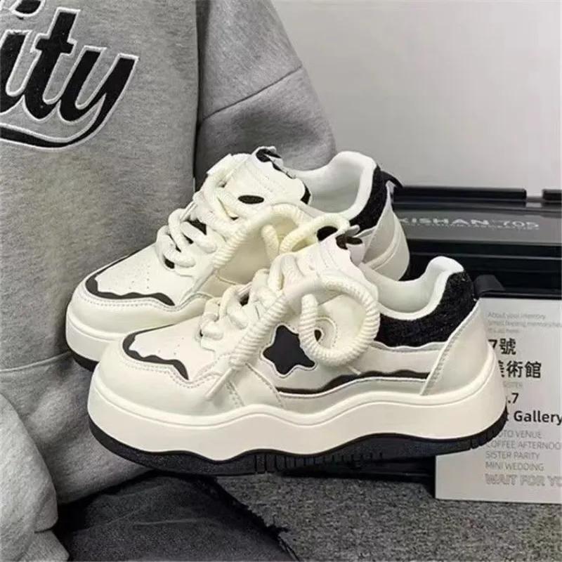 Fashion Women Platform Sneakers Star Design Lace Up Skateboard Flat Outdoor Comfortable Running Sport Shoe Tennis Walking Sneakers