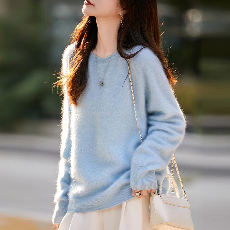Women's Seamless Cashmere Wool Blend Crew Neck Sweater - Brushed Knit One-Piece Base Layer for Fall/Winter