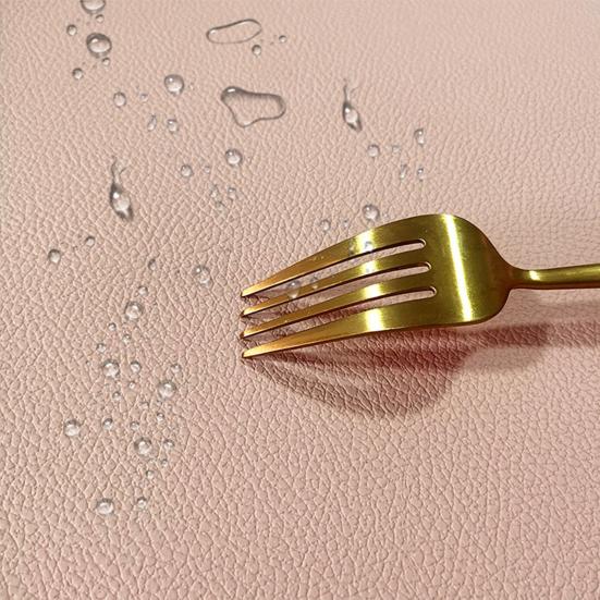 Tischset Rutschfest Abwischbar Kunstleder Ovale Form Isolieruntersetzer für Esszimmer