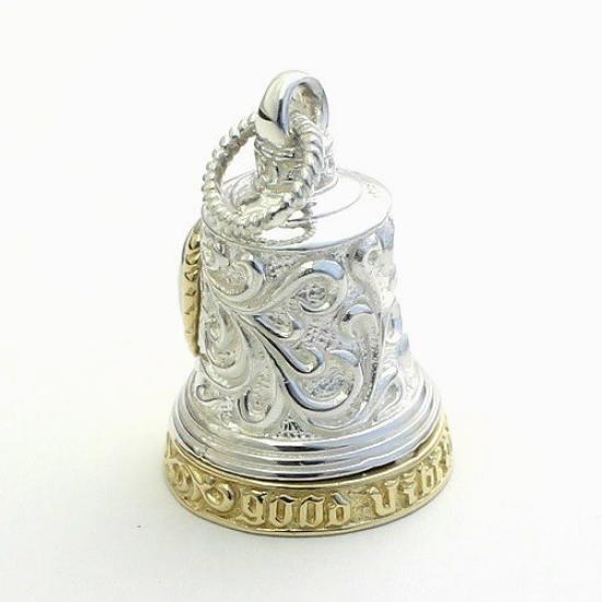 Gute Schwingungen London Blue Topaz Glockenanhänger