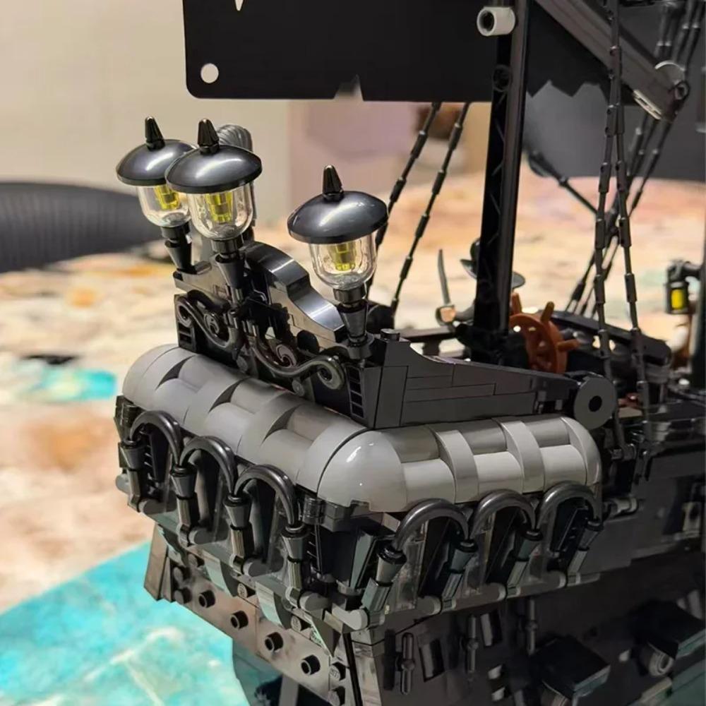2026 NEW MOC 2862PCS Black Pearl Pirate Ship Building Blocks Sailing Boat Bricks Toys Kids Birthday Gift with Optional LED Light