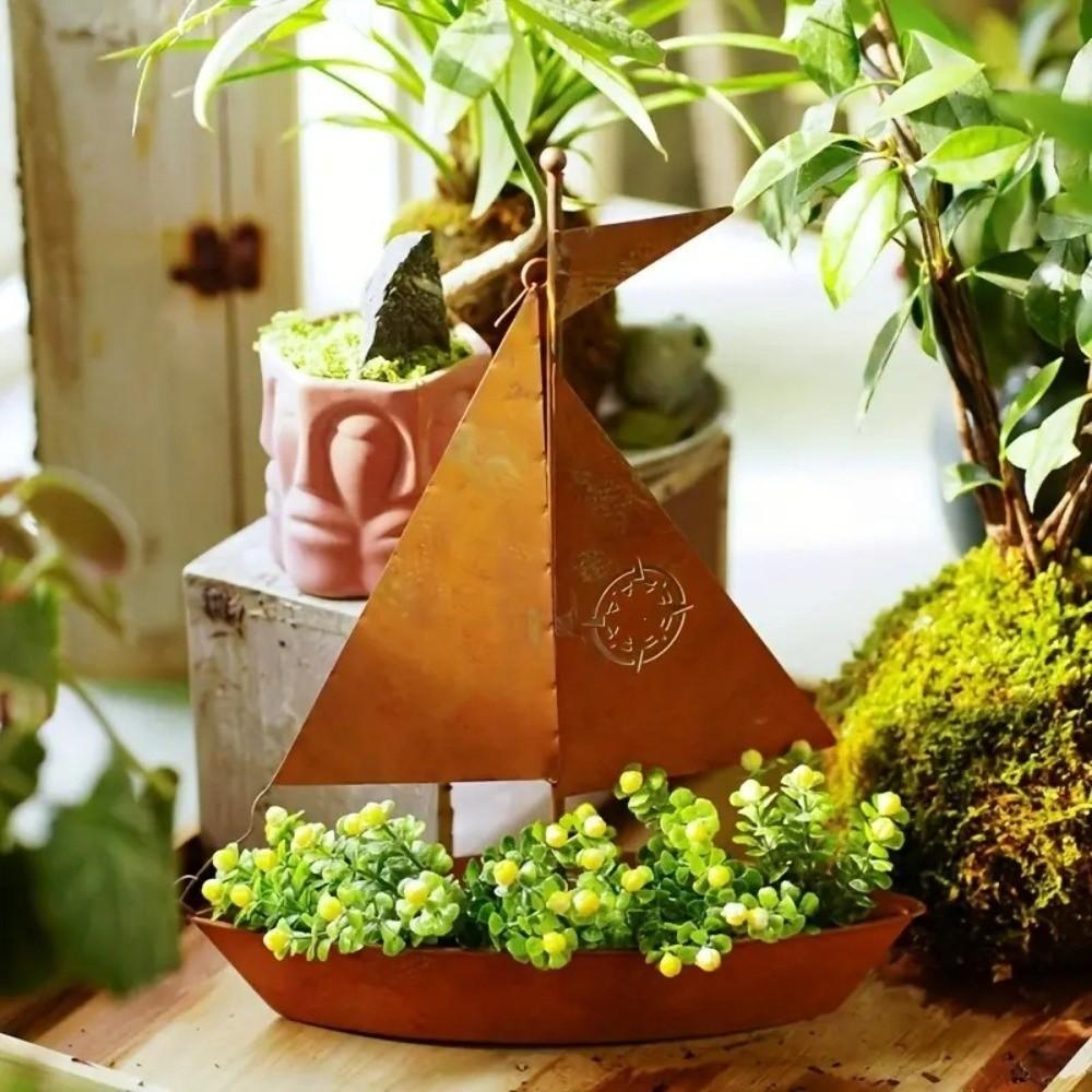 Rustic Sailboat Flower Pot Vintage Nautical Wrought Iron Boat-Shaped Planter Rust-Proof Weather-Resistant Flower Holder