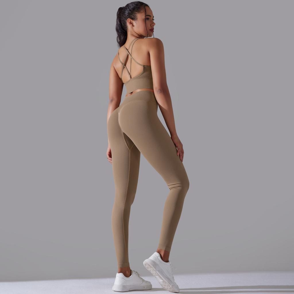 European and American seamless knitted solid color beautiful back high elastic tight yoga suit set running fitness suit two-piece set women