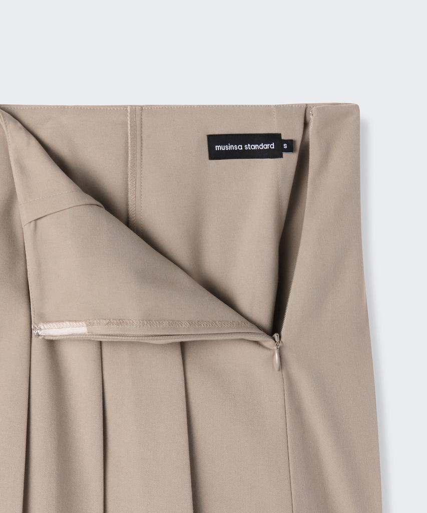 Musinsa Standard Woman Women'S Low Rise Buckle Pleated Mini Skirt [Classic Beige]