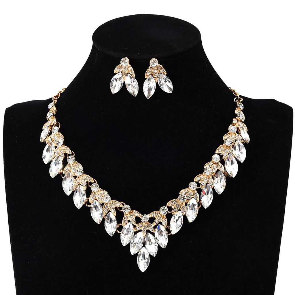 Vintage Exaggerated Leaf Necklace Earrings Set Crystal Gemstone Collarbone Chain Women's Two-piece Fashion Accessories