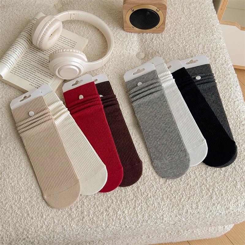 Female Autumn and Winter Plain Color Micro Pressed Buttons In The Tube Pile Socks