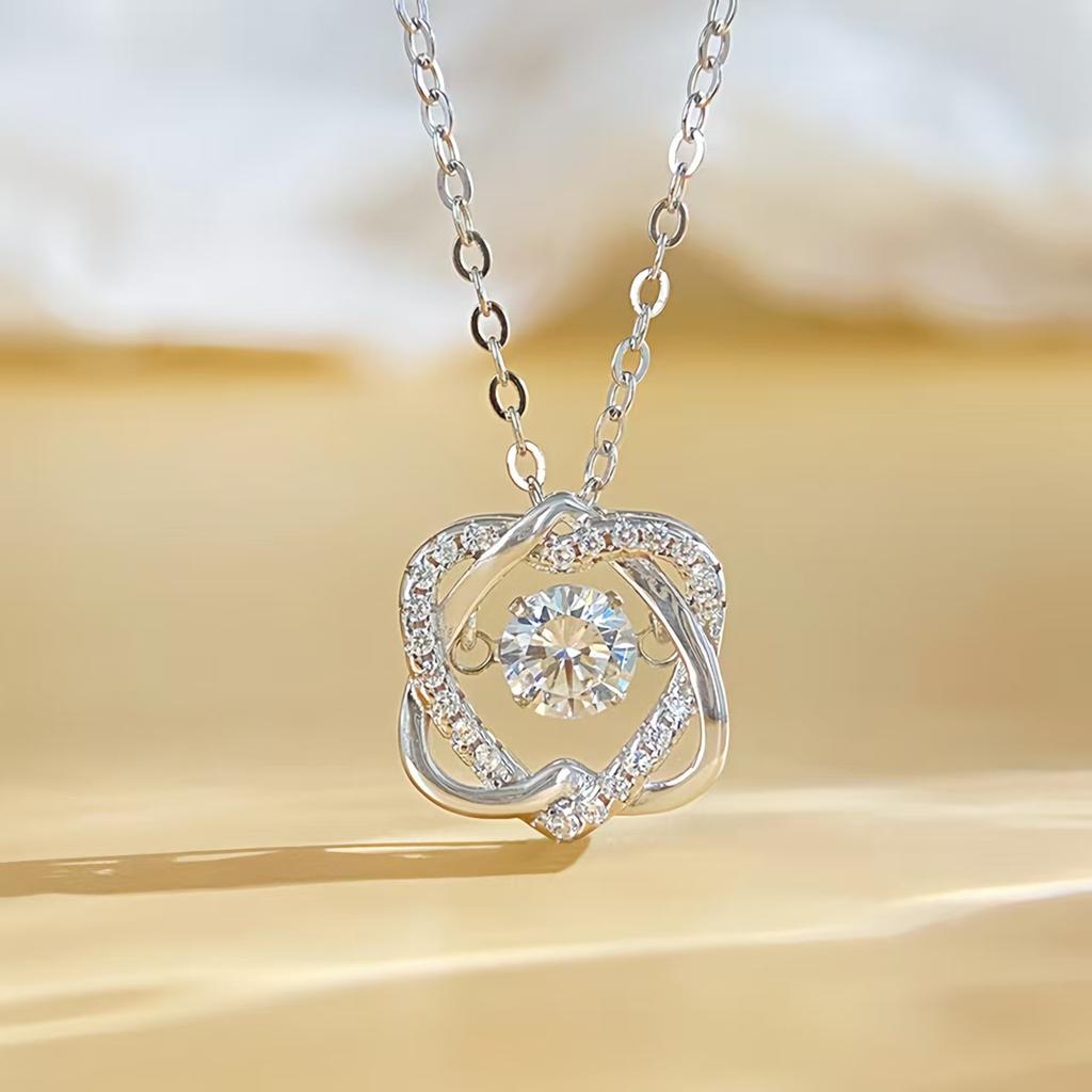 0.5Ct Gra Moissanite Necklace for Women Sparkling Simulated Diamond Pendant Beating Heart S925 Silver Fine Jewelry Gift