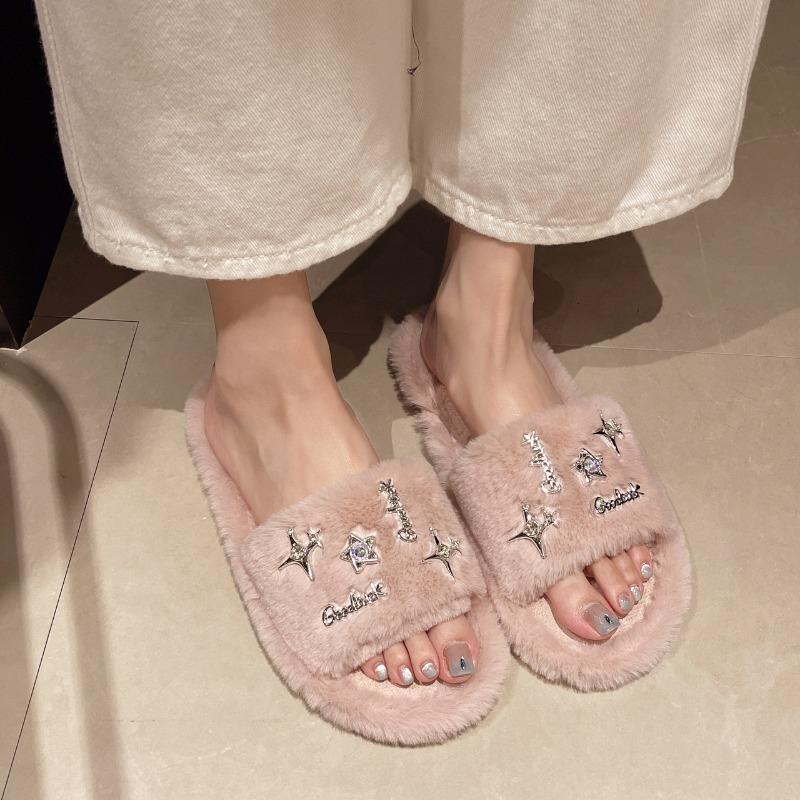 Fashion Wear Versatile Warm Winter Slippers with Metal Decoration Women Outer Velvet Cotton Winter Slippers with Velvet Slippers Women