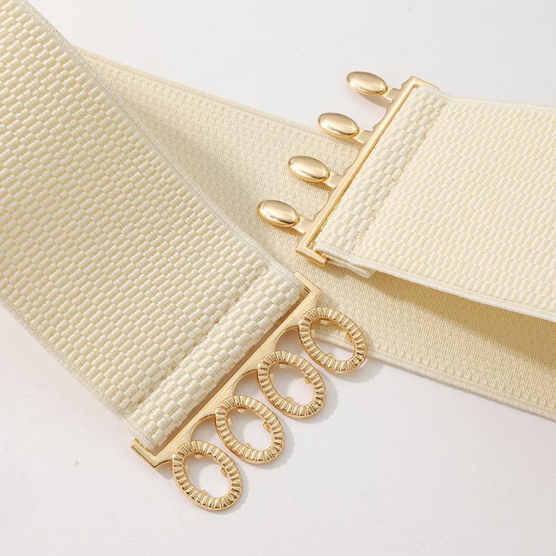 The Lady's Elasticity Can Be Adjusted To Match The Wide Belt of The Skirt. It Is Easy To Fasten and Convenient, Fashionable and Versatile