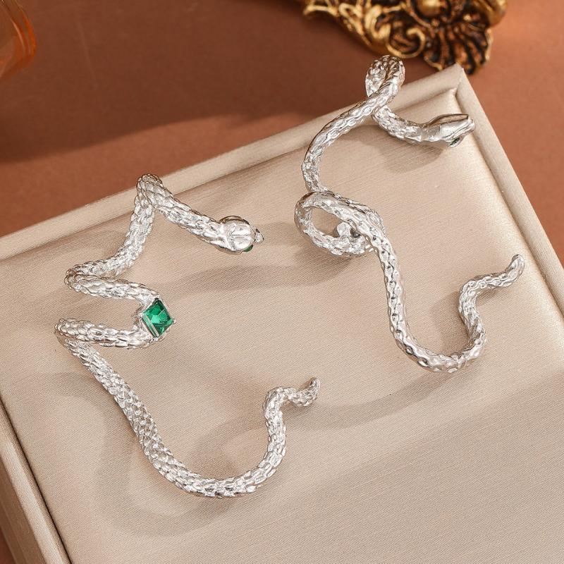 1Pcs Hiphop Punk Snake Shaped Ear Cuff Earring for Women Exaggerated Silver Color Animal Ear Clip Earrings Jewelry Accessories