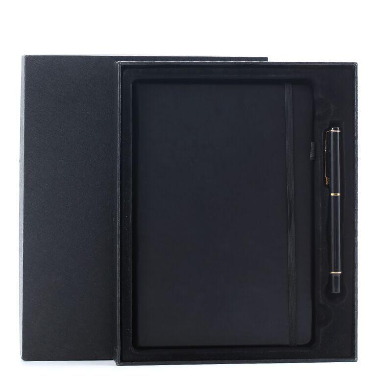 "Quaderno A5 Rigido con Cinturino in PU, LOGO Personalizzabile, Design Fresco e Semplice"