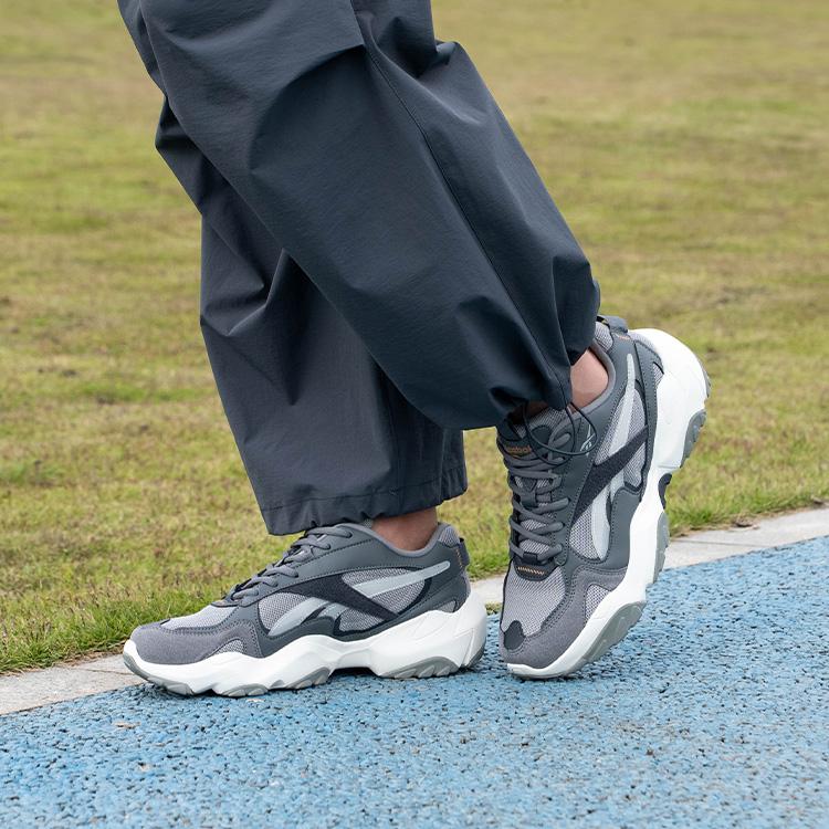 Reebok Fluffi Puff CN Retro Trend Thick Sole Dad Sneakers Low Top Running Shoes Unisex Sneakers Gray 24FRC913U1GG0