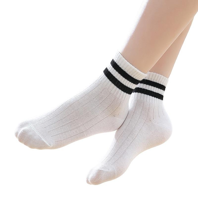 

Двоствольні дитячі шкарпетки нового стилю на весну та осінь. Студентські дитячі шкарпетки. Дитячі шкарпетки до середини ікри для хлопчиків і дівчаток. XL (9-11 years old) білий