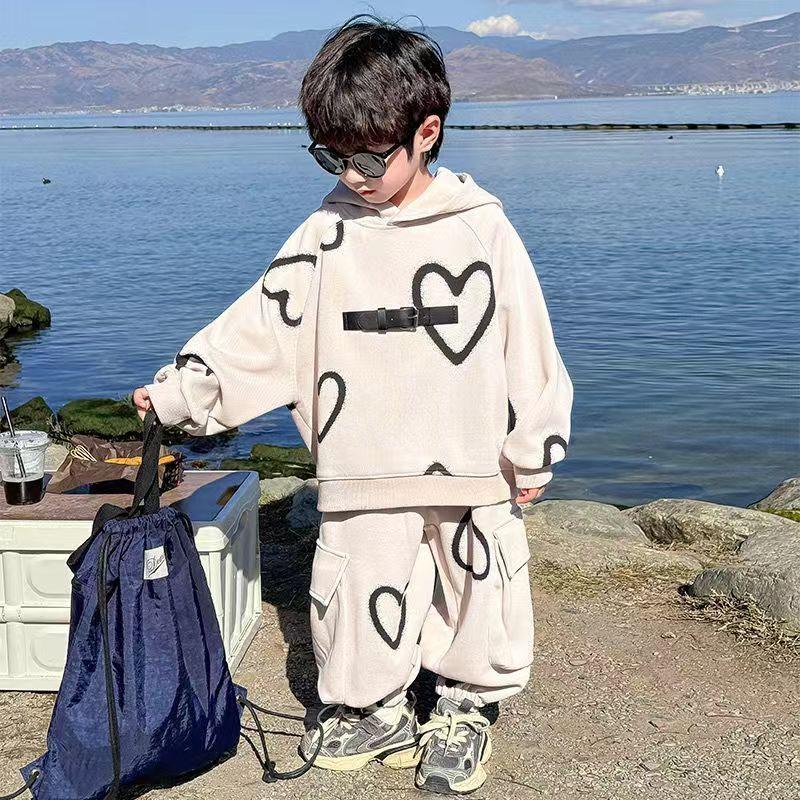 

Осенние наряды для мальчиков Детская весенне-осенняя повседневная одежда Мальчиковый стильный уличный трендовый комплект из двух предметов в корейском стиле 170