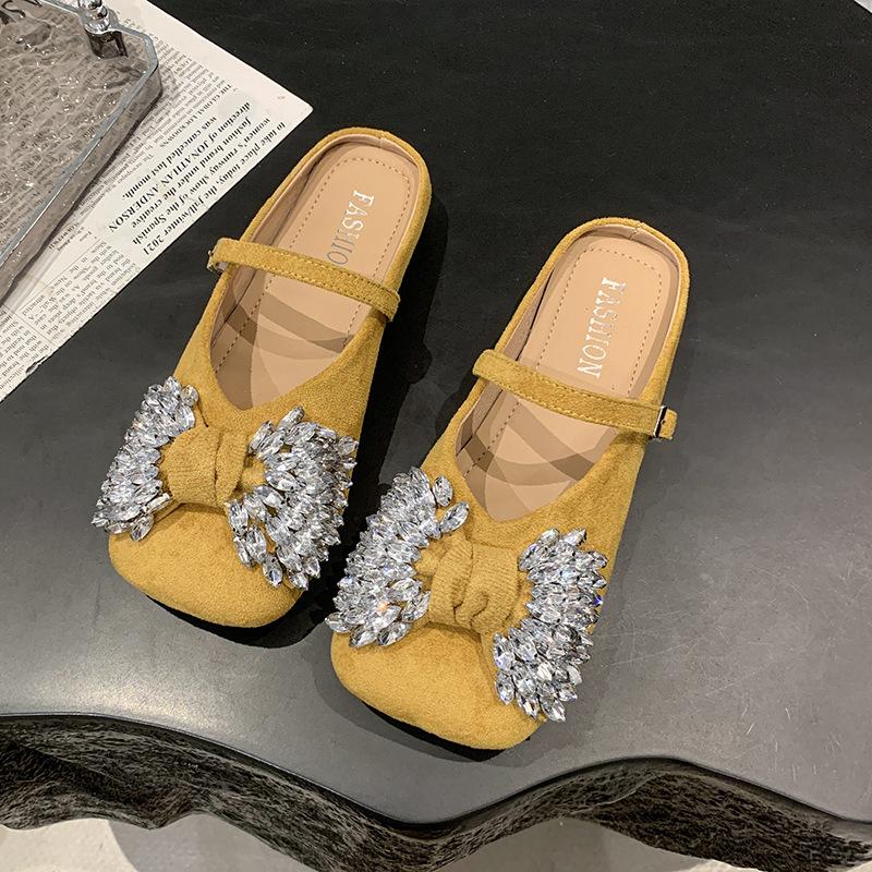 Elegant pointed head shallow mouth with red wedding shoes 2025 spring new exquisite rhinestone large size comfortable women's shoes