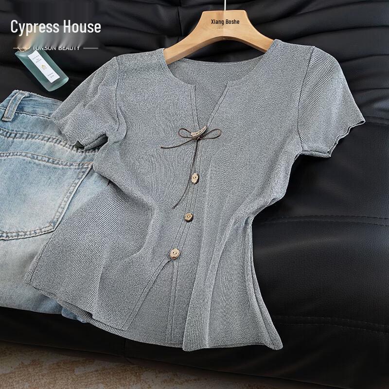 Women s Slim-Fit V-Neck Short Sleeve Knitted Top One Size