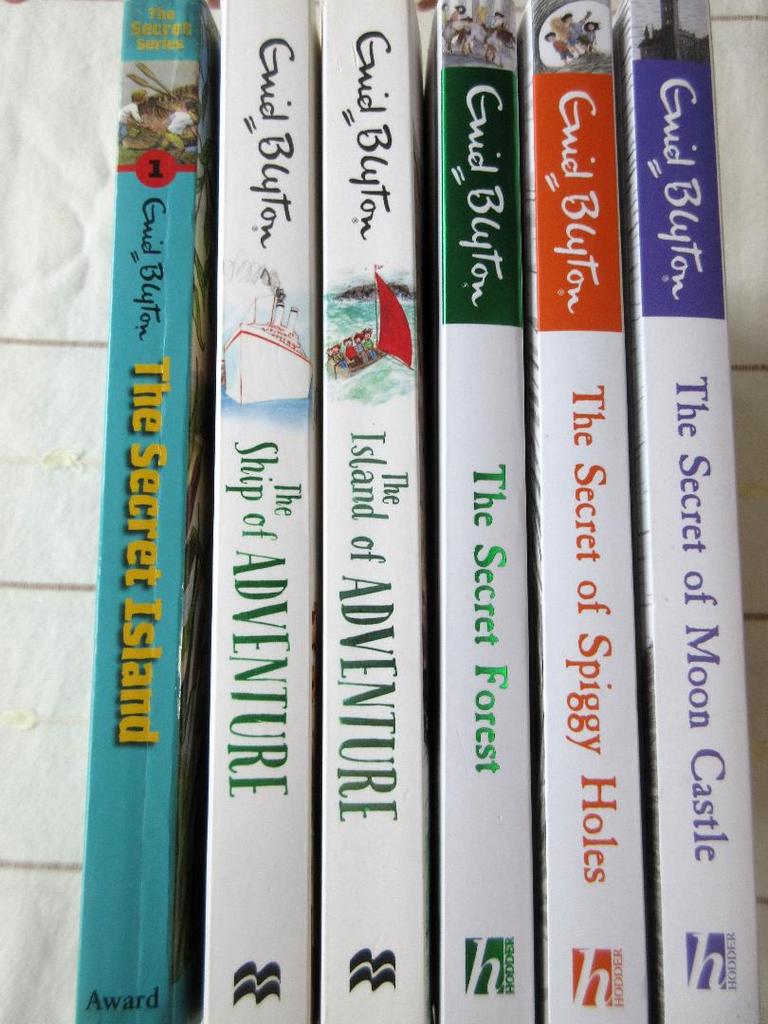 [USED] Enid Blyton The Secret Island Series 6 Books