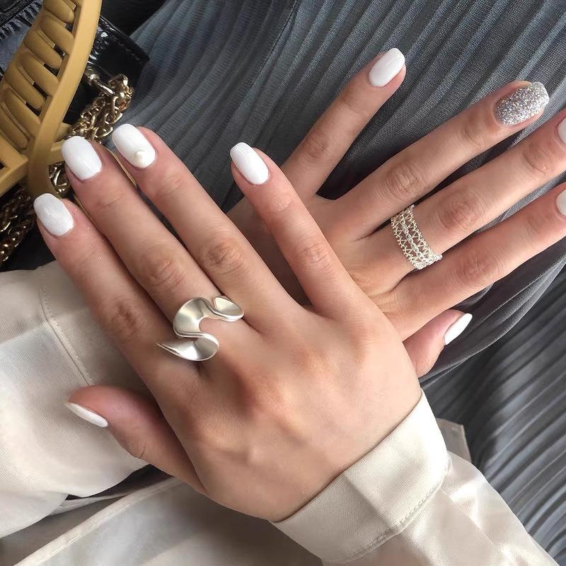 Niche Wave Skirt Ring Minimalist Blogger-Approved Open Finger Ring Stylish Unique Design Statement Jewelry for Women
