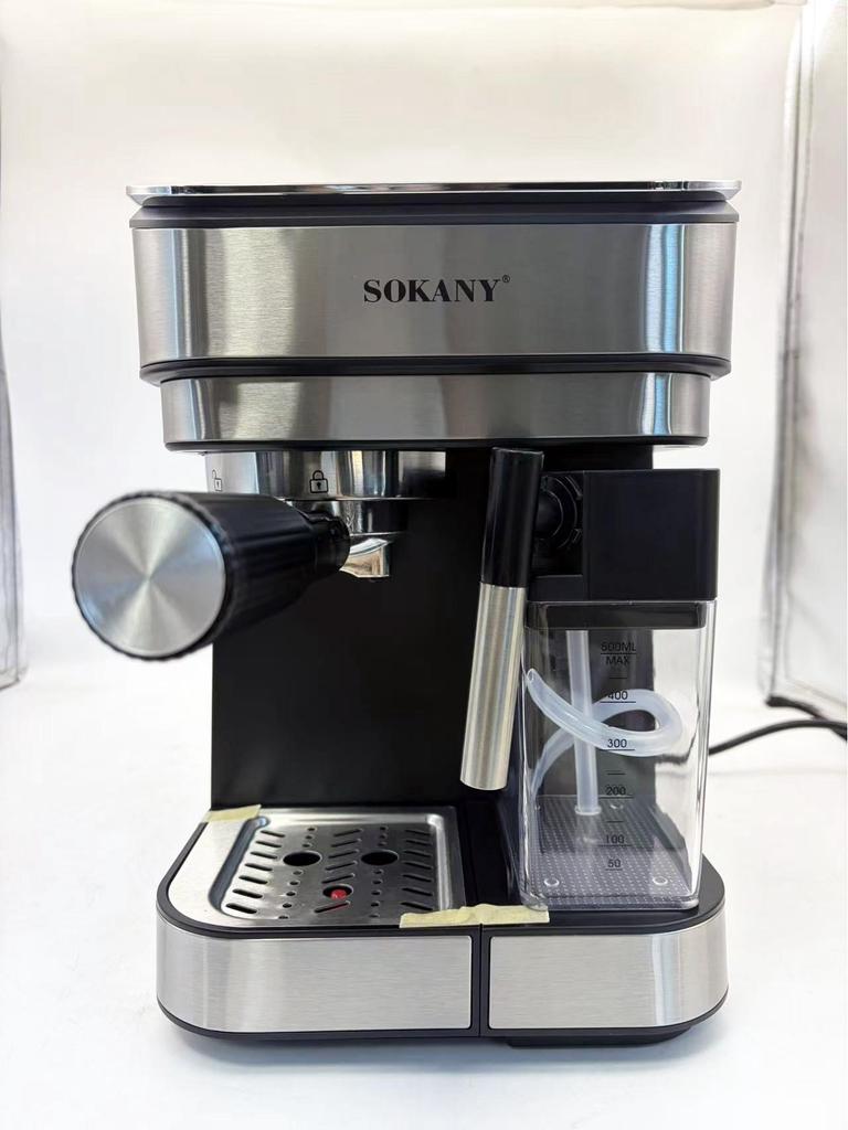 European Standard Italian Semi-Automatic Espresso Machine with High-Temperature Steam and Milk Frothing Capability