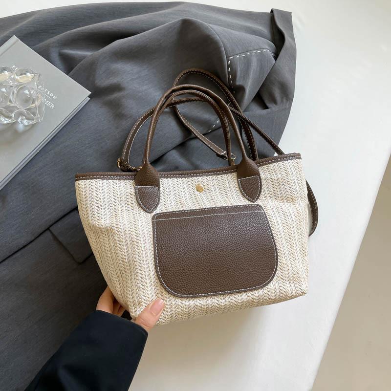 

Большая плетеная сумка, вместительная фактурная женская сумка 2025 года, новая модная модная сумка через плечо коричневый