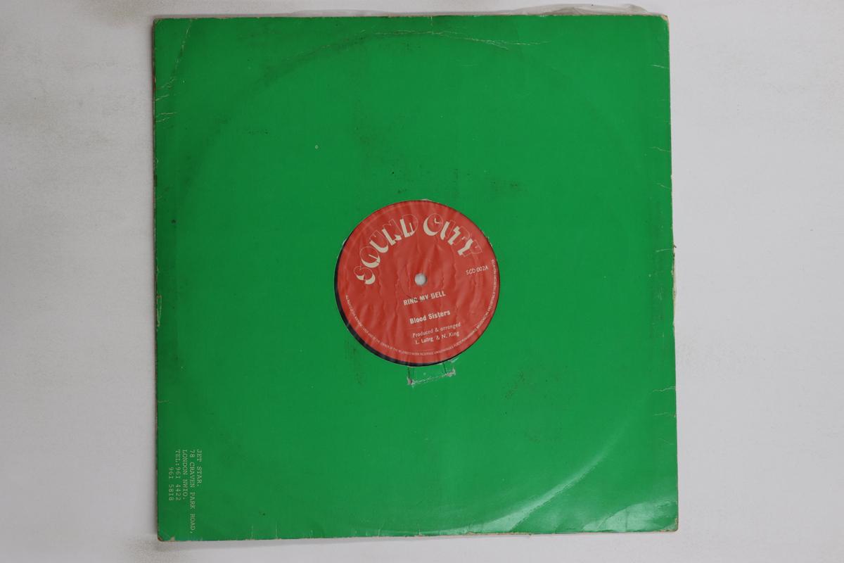 

12inch Record BLOOD SISTERS / ONE BLOOD - Ring My Bell / Dub My Bell SCD002 SOUND CITY 1979 UK Reggae, Ska & Dub Used