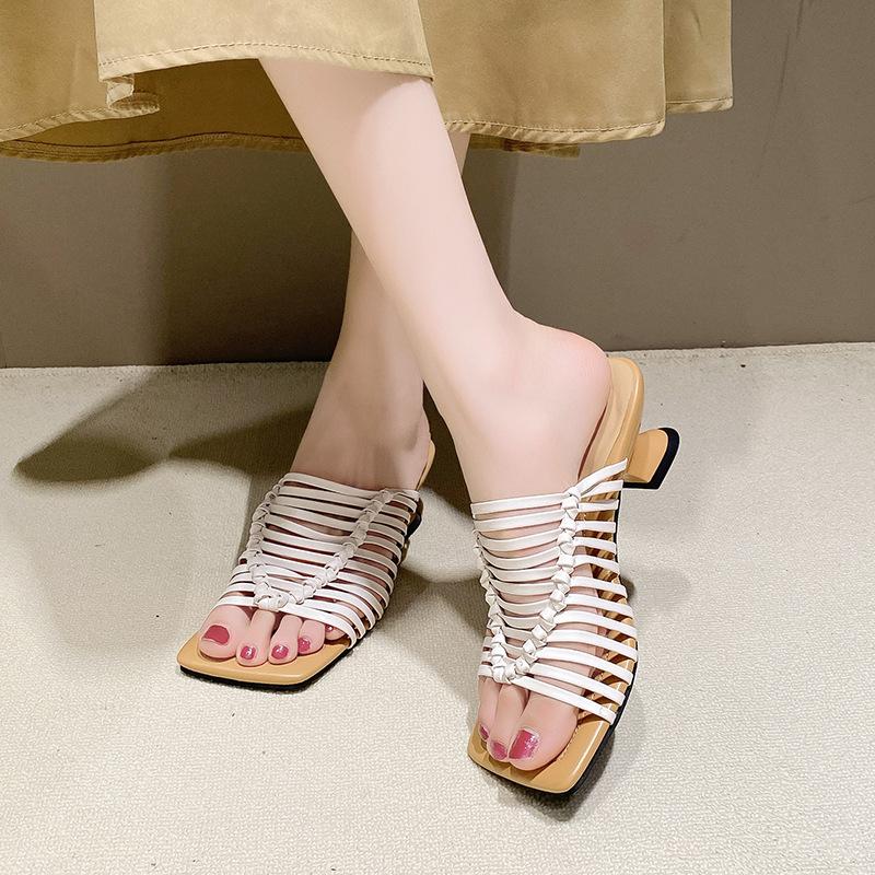 Internet Celebrities Weave Low-heeled Foreign Trade Sandals Summer New Square Head One Word Women's Drag Korean Version of Fashion Slippers