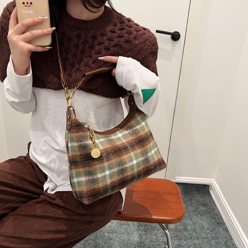 IELGY Autumn Winter Fashion Plaid Bag Woolen Plaid Contrast Color Small Square Bag High-End Messenger Shoulder Bag