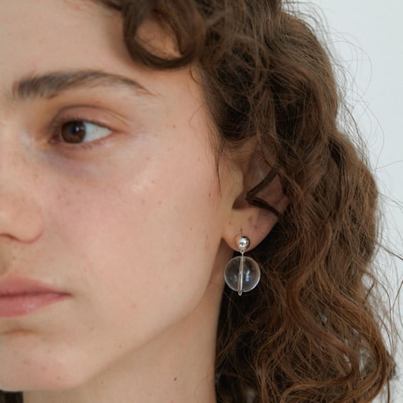 MIDNIGHT MOMENT sheer bold earring