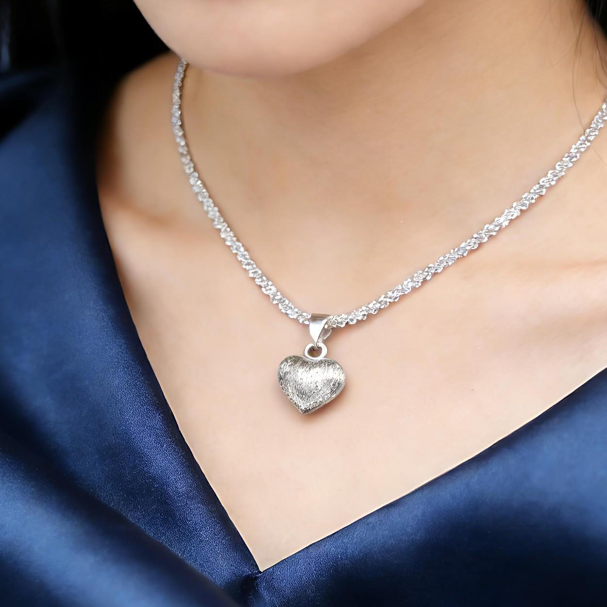 

Elegant Brushed Sterling Silver Heart Necklace - Korean Style Clavicle Chain with Sparkling Wave Design for Women Thick White Copper Plating