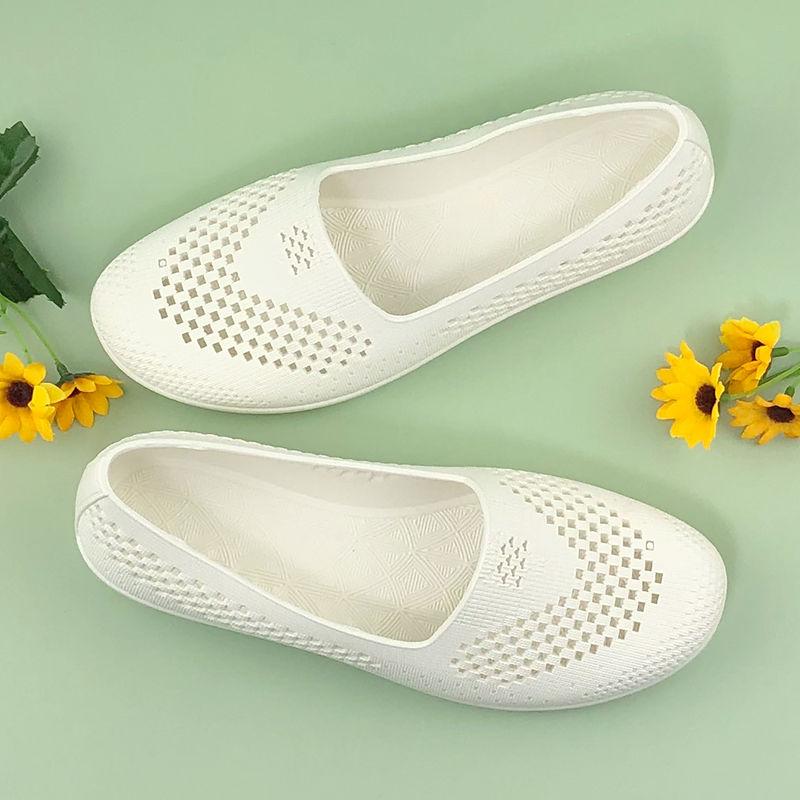 Summer New Women's Sandals with Anti Slip Hollow Out Breathable Flat Bottom Beach Shoes