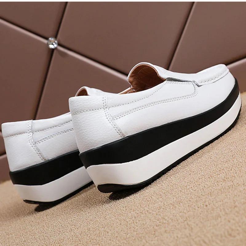 Platform Shoes Women Flats Print Hollow Sandals Spring Summer Casual Walking Shoes Designer New Wedge Breathable Sneakers
