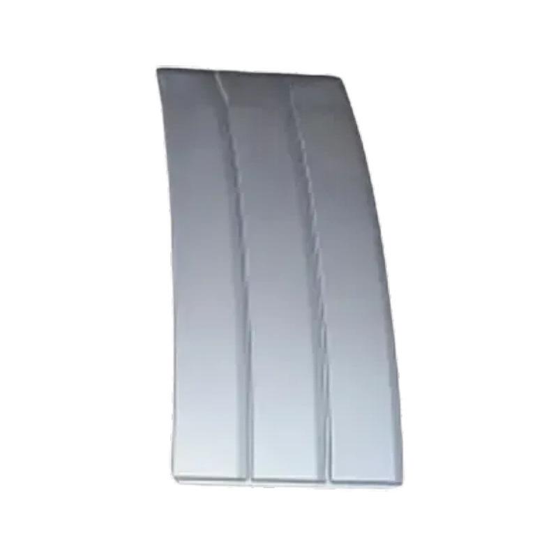 LR038870/LR038869 Fit Silver Door Trim Panels On 2013 Land Rover Range Rover Models.