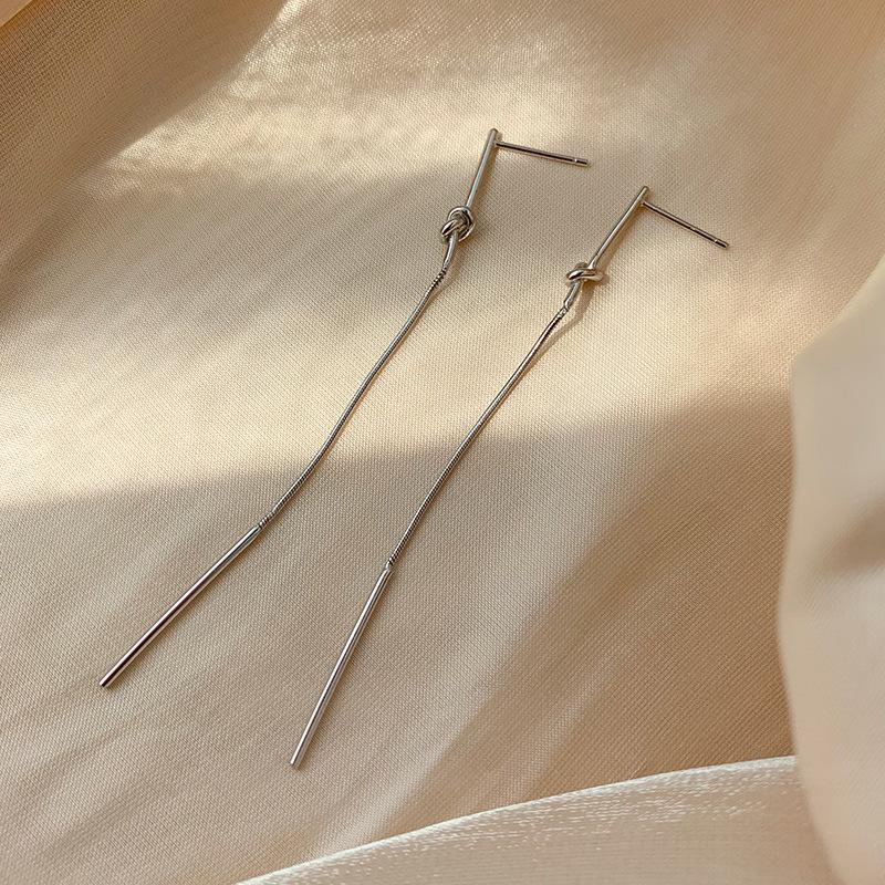 Internet Celebrity Long Fringed Long Knotted Earrings Femininity New Fashion Simple Suitable For Round Face Earrings