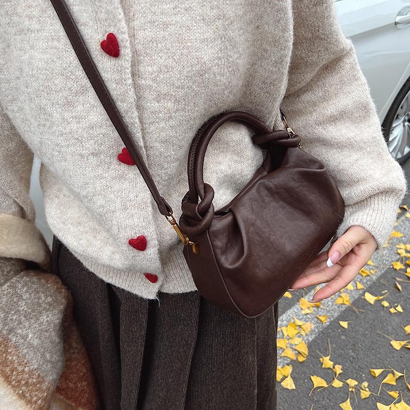 Folded Hand Carry Small Square Bag Women's New Casual Commuter Underarm Bag Urban Simple Retro Shoulder Messenger Bag