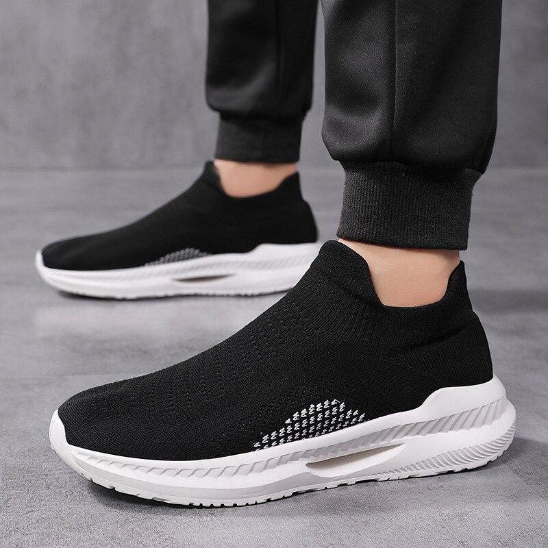 Men 'S Casual Shoes Spring Knit Couple Socks Shoes Unisex Breathable Sneakers Fashion Slip -On Loafers Men Running Shoes