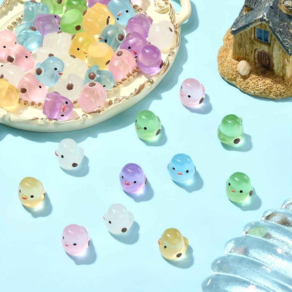 100/50Pc Luminous Mini Resin Chickens Glow In The Dark Tiny Miniature Figurines For Micro Garden Plant Diy Home Party Decor