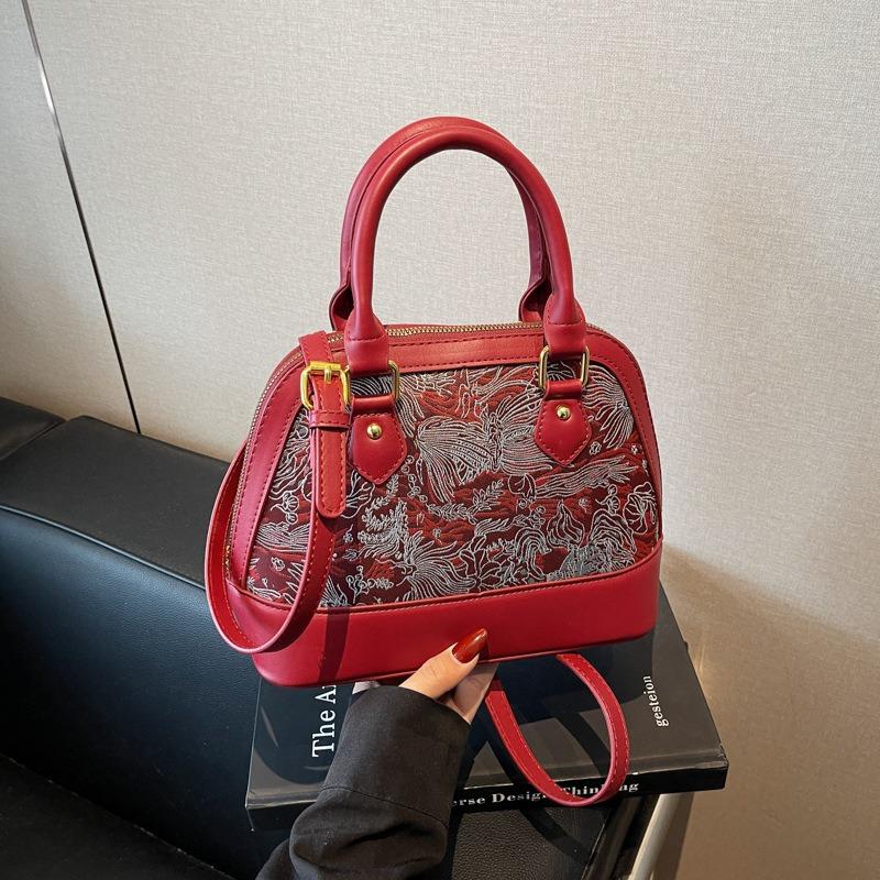 Wedding Bag High-end Small Bag Women's Red Envelope New Red Portable Shell Bag Wedding Bride Bag