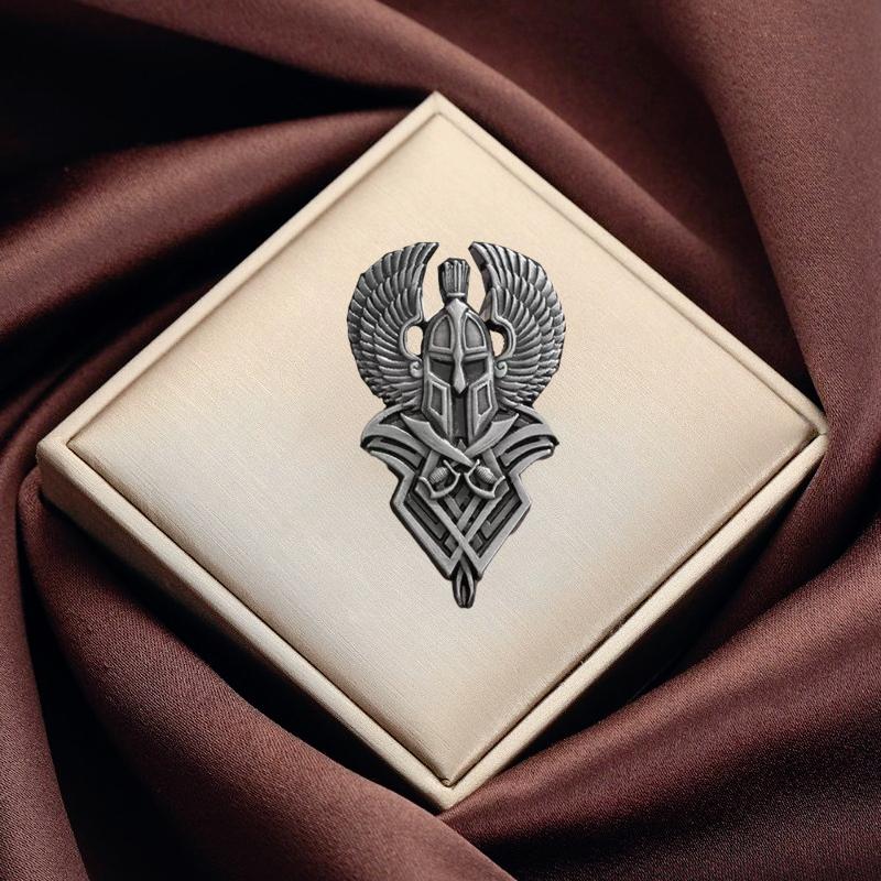 

Knight Helmet Wing Brooch Universal Electroplated Metal Badge Retro Versatile Clothes Bag Accessories Brooch Enamel Pin