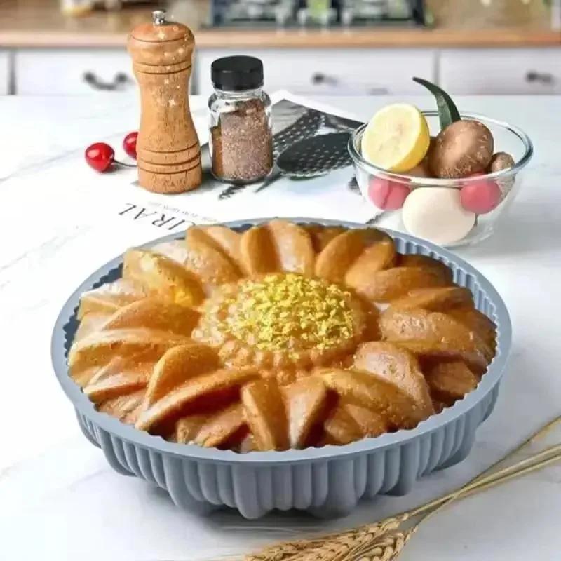 3D Sunflower Silicone Mold DIY Sunflower Shaped Dessert Mousse Bread Pastry Baking Shaping Mold Kitchen Baking Cake Pie Mold