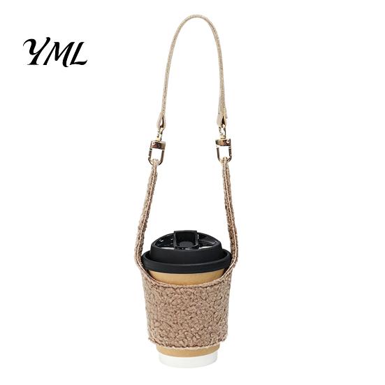 Cozy Fabric Cup Sleeve Plush Coffee Sleeve, Hand Strap Soft Insulated Holder, Reusable Retro Style Warmer for Autumn And Winter Daily Use Portable