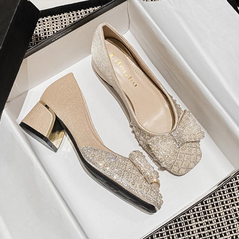 Size 35-43 Women Wedding Pumps Med Heel Square Toe Office Lady Shoes Pearls Diamonds Bowknot Decoration Party Shoes