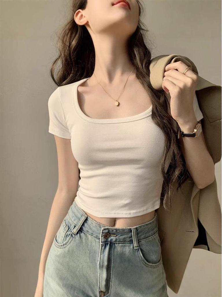 Damski Letni Biały Krótki Top z Dekoltem U - Słodki i Pikantny Krótki Rękaw