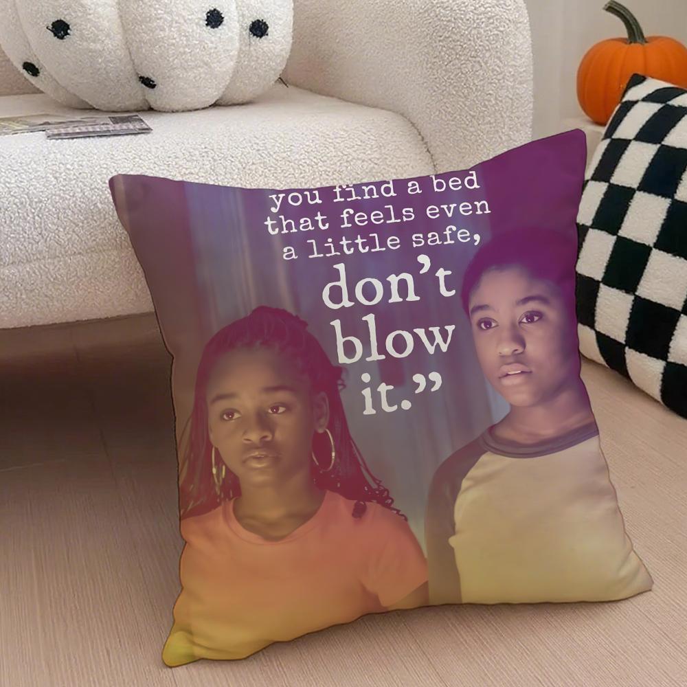 

TThis Is Us Cushion Cover Throw Pillow Cover Hidden Button Durable Polyester Chair Cushion 30X30cm