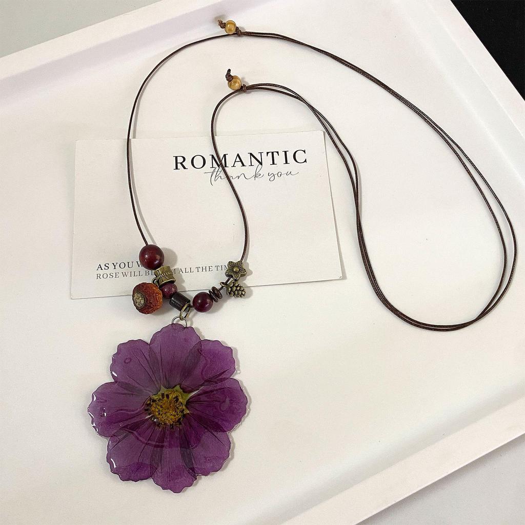 Retro Ethnic Ceramic Wood Necklace: Geometric Fruit Pendant for Women