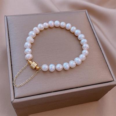Freshwater Pearl Magnet Clasp Bracelet - Simple Style Beaded Jewelry for Girls and Students.