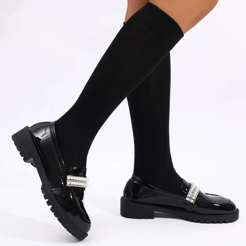 Fashion Women's Solid Color Thick-soled Round Toe Casual Women's Autumn New British Style Pearl Chain Decorated Fashion Elegant Loafers