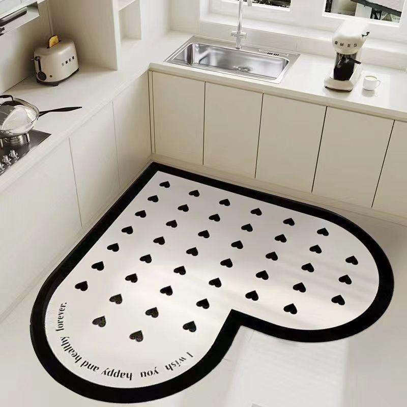 Kitchen Heart-shaped Carpet American Floral Pattern Water-absorbent Quick-drying Large Size Floor Mat Diatom Mud Non-slip Rug